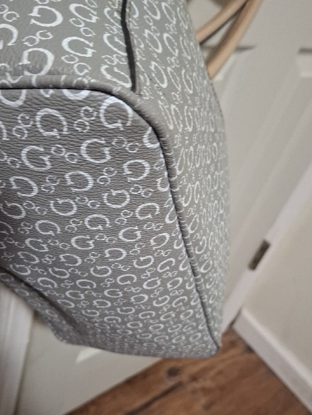 GUESS Gray Monogram Tote with Beige Handles - Picture 6 of 16